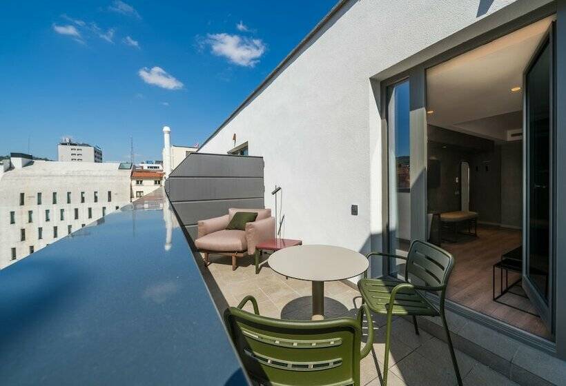 Habitación Deluxe con Terraza, Catalonia Gran Vía Bilbao