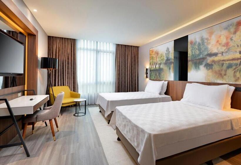 Номер Deluxe, Limak Skopje Luxury