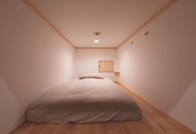 Кровать в Общей Комнате, Thy Guest House