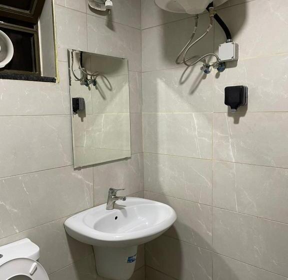 سوییت خانوادگی, Aqaba Roza