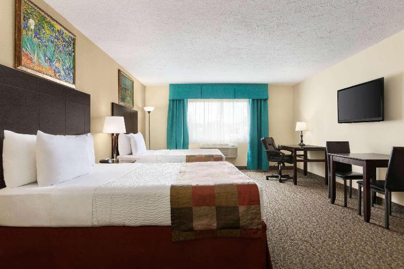 اتاق لوکس, Days Inn By Wyndham Montreal East