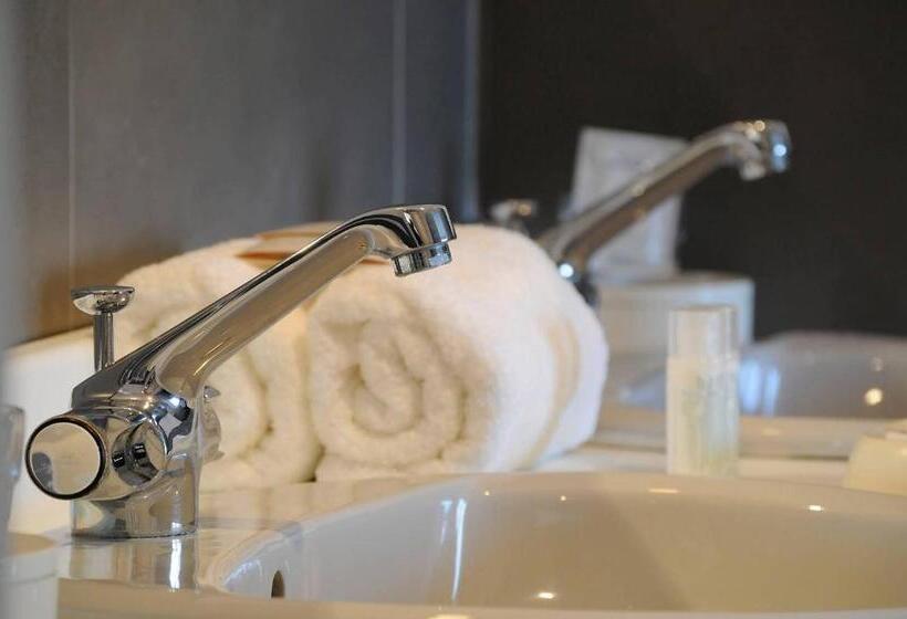 Номер Стандарт, Salons De Vrede