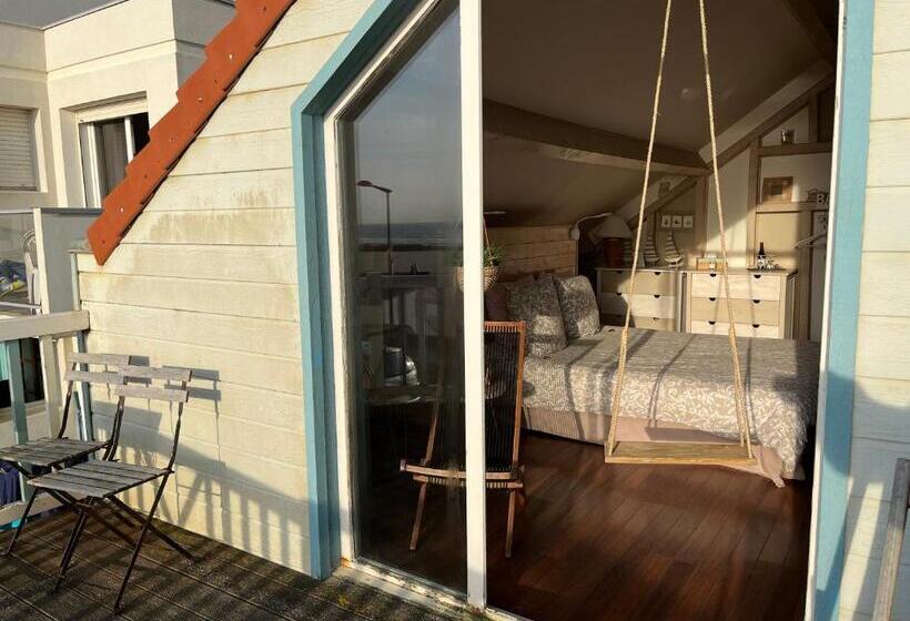 Номер Deluxe Вид на Море, Villa Trémail   La Plage Au Pied De Votre Chambre