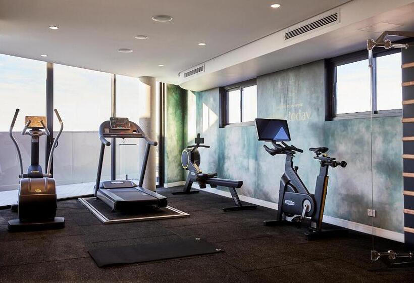 스위트, Astina Suites, Penrith