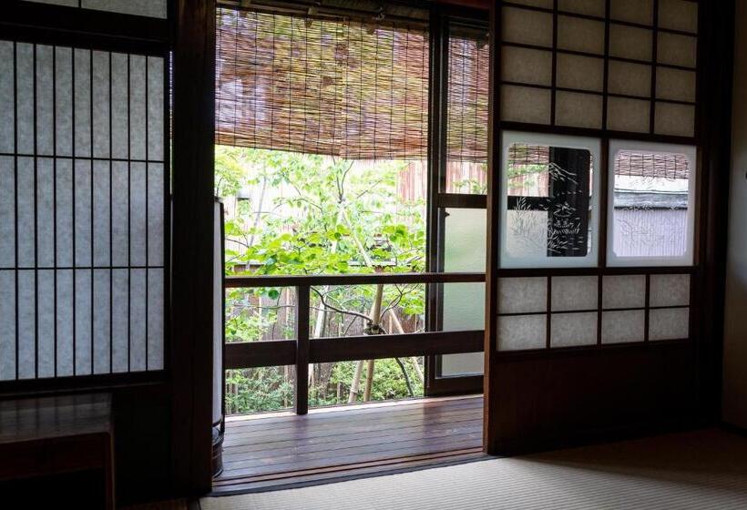 Номер Стандарт Трехместный, Machiya Guest House Carta