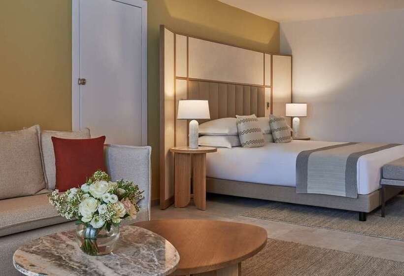 キングサイズベッドのスタンダードルーム, Hilton Vancouver Washington
