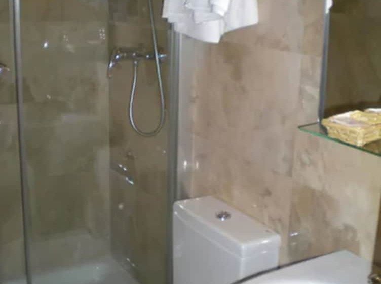 اتاق عادی, Hostal Moncloa