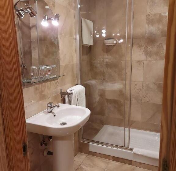 اتاق عادی, Hostal Moncloa