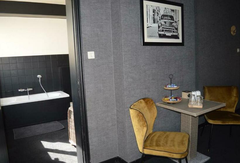 Номер Стандарт, Luxury Spa Hotel   Francofolies