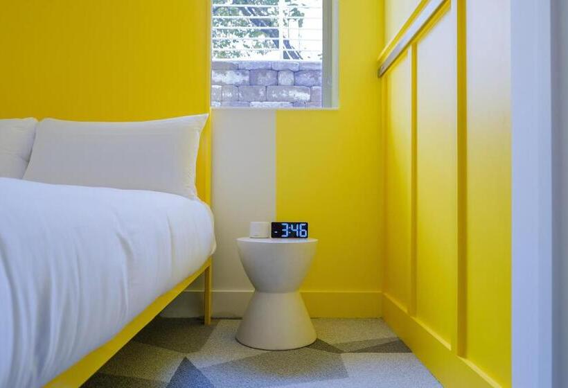 Quarto Estandar Cama Queen, The Gallatin