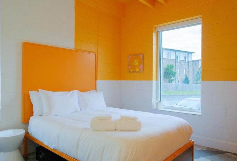 Quarto Estandar Cama Queen, The Gallatin