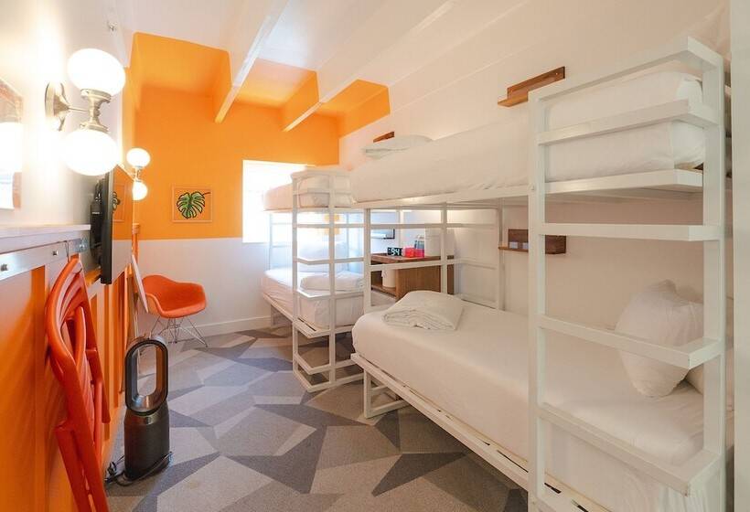 Quarto Estandar, The Gallatin