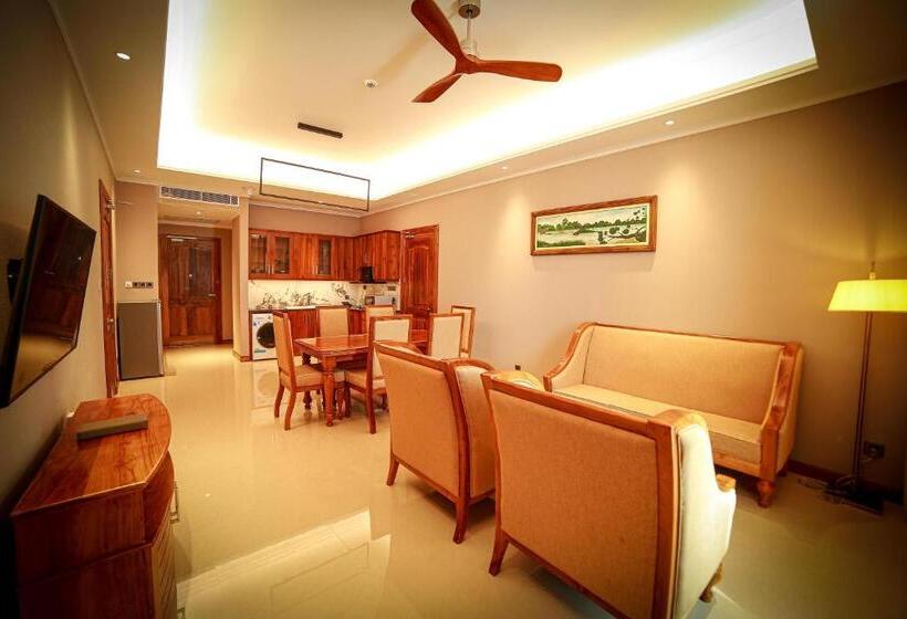 Апартаменты 2 Спальни, Araliya Beach Resort & Spa Unawatuna  Where You Meet The Sea All Year