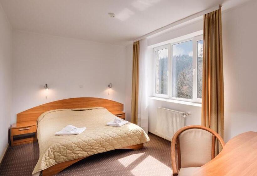 1 Bedroom Apartment Lake View, Bianca