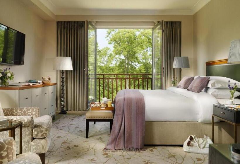 디럭스 룸 킹사이즈 침대, Druids Glen Resort