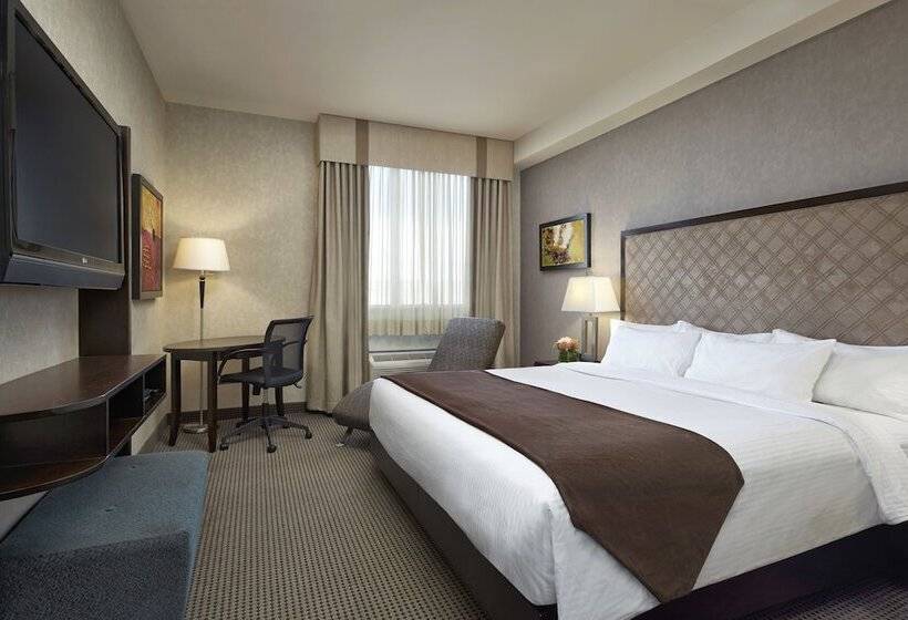 キングサイズベッドのスタンダードルーム, Acclaim Hotel By Clique