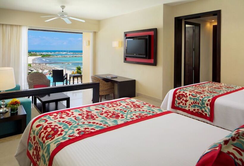 Junior Suite met Uitzicht op Zee, Dreams Jade Resort & Spa  All Inclusive
