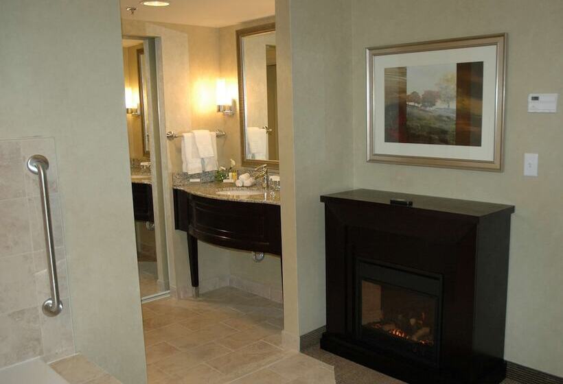 Люкс с гидромассажем, Homewood Suites By Hilton Toronto Markham