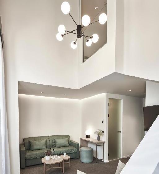 Люкс с Балконом, Nlh Monastiraki   Neighborhood Lifestyle Hotels