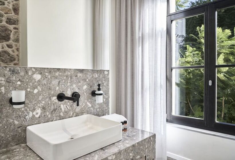 Superior suite with balcony, Nlh Monastiraki   Neighborhood Lifestyle Hotels