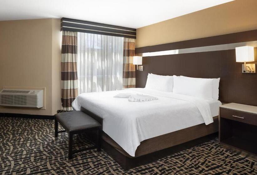Люкс Кровать Кинг, Holiday Inn Poughkeepsie, An Ihg