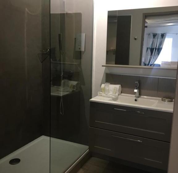 Номер Стандарт, Logis Hotel Oasis