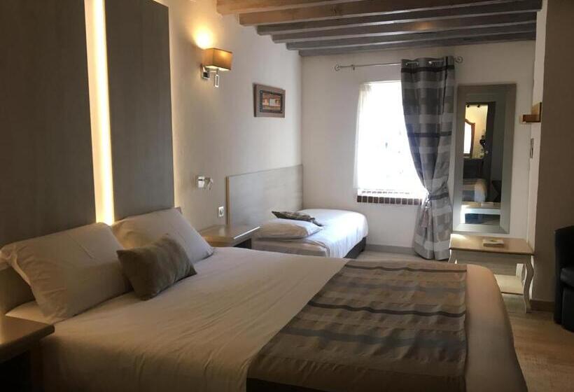 Habitació Triple Superior, Logis Hotel Oasis