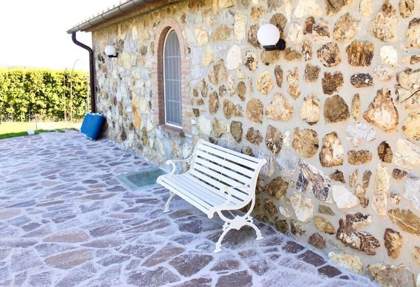 سوییت با چشم‌انداز دریا, Agriturismo Suite Del Conte