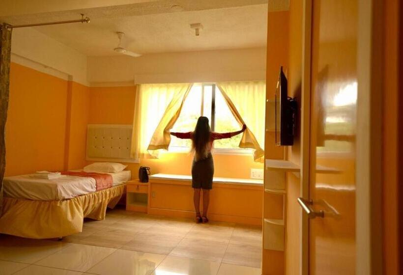 Номер Deluxe, Niasha Youth Hostel