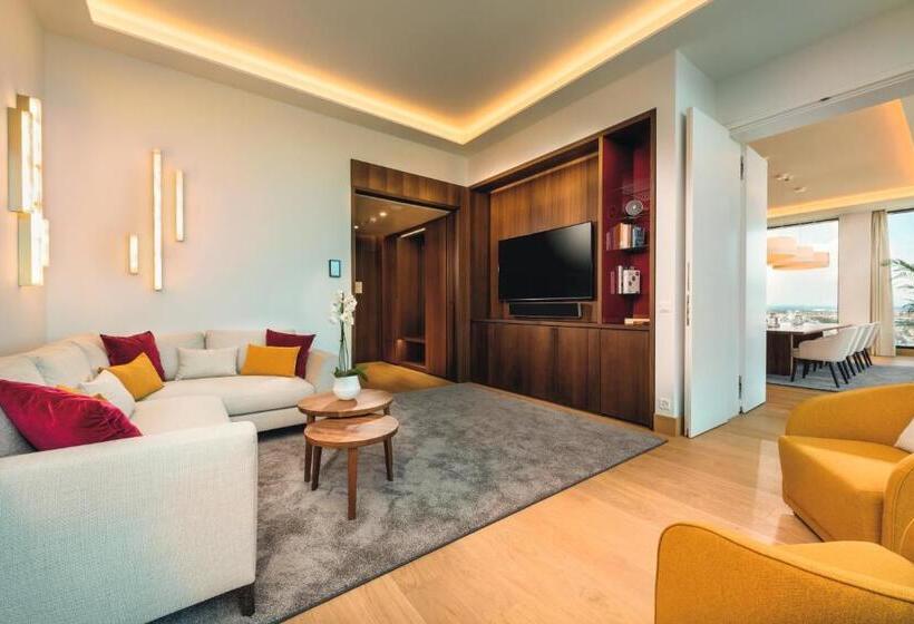 Люкс, Mövenpick Hotel Basel