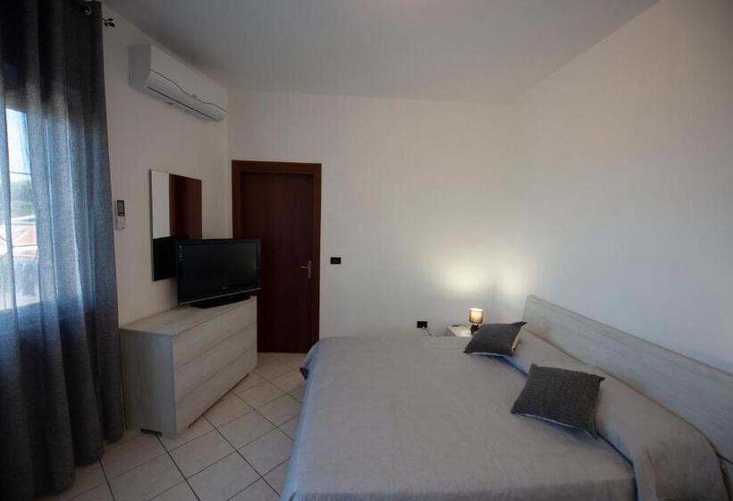 Номер Стандарт, B&b Esterita