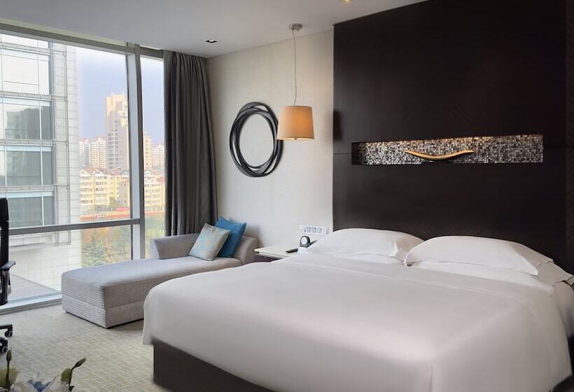 Номер Премиум, Intercontinental Qingdao, An Ihg Hotel   Inside The Olympic Sailing Center