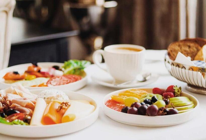 Номер Deluxe Кровать Кинг, Kempinski Central Avenue Dubai