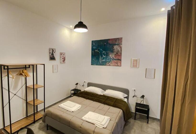 Номер Стандарт, The Roof Garden   Bed&breakfast