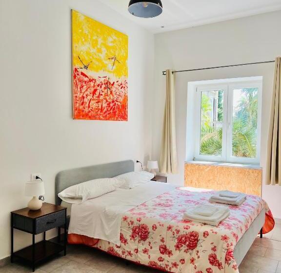 Номер Стандарт, The Roof Garden   Bed&breakfast