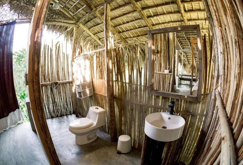 کلبه ییلاقی, Ganesh Hostel & Shivas Bungalows