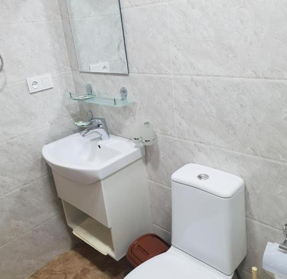 اتاق استاندارد, Friday