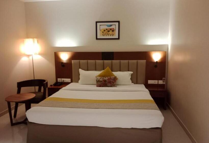 Номер Deluxe, Jk Park Residency Perambra