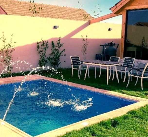Бунгало Стандарт 2 Спальни, Jeeda Park Resort