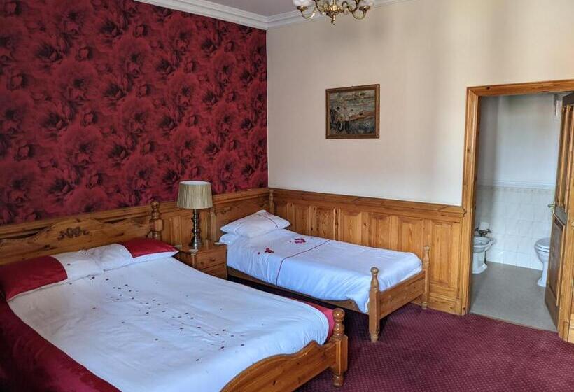 Номер Стандарт Трехместный, The Londesborough Arms Bar With En Suite Rooms