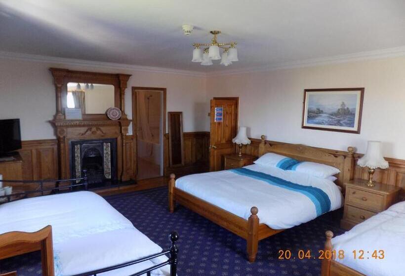 Семейный Номер, The Londesborough Arms Bar With En Suite Rooms