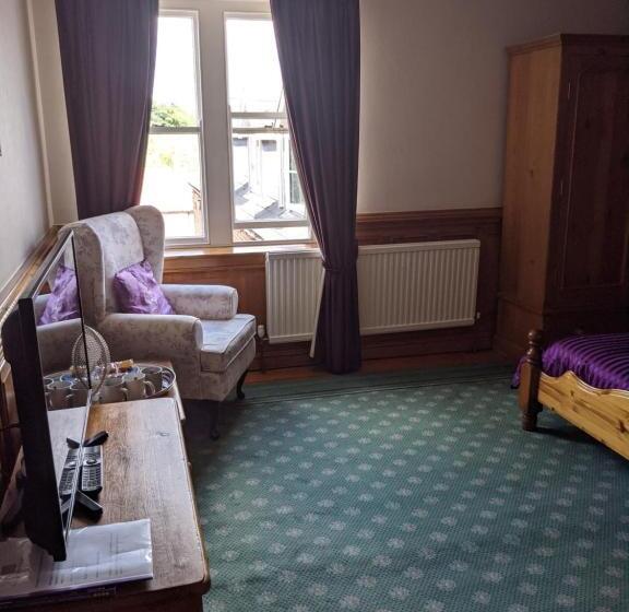 Номер Стандарт Трехместный, The Londesborough Arms Bar With En Suite Rooms