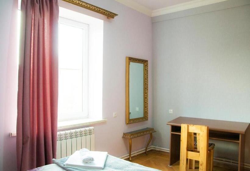 Номер Стандарт, Azhdahak B&b In Geghashen , Abovyan
