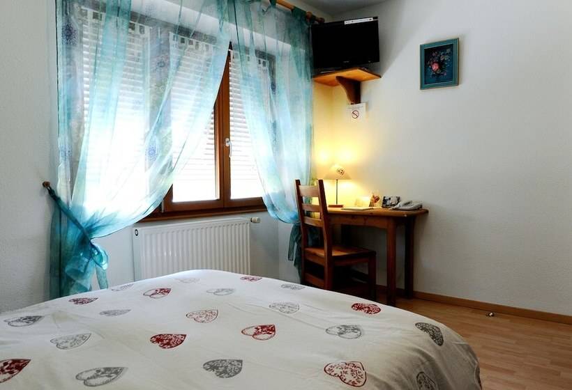 Номер Стандарт, L Auberge Des 3 Ponts
