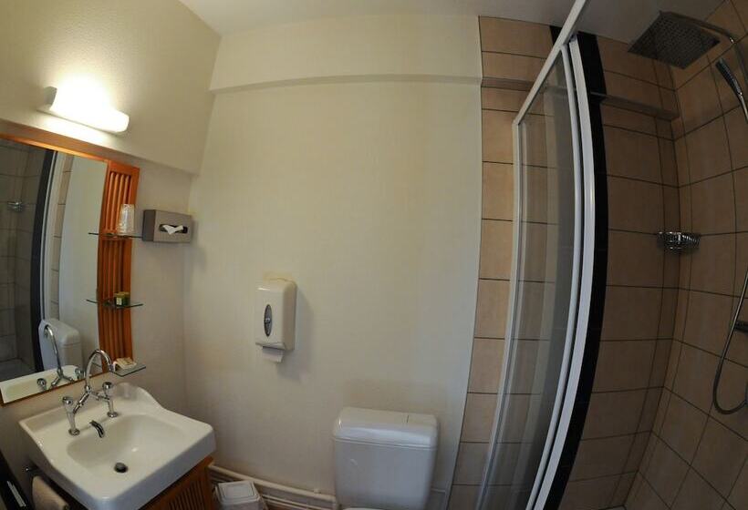 Номер Стандарт Трехместный, L Auberge Des 3 Ponts