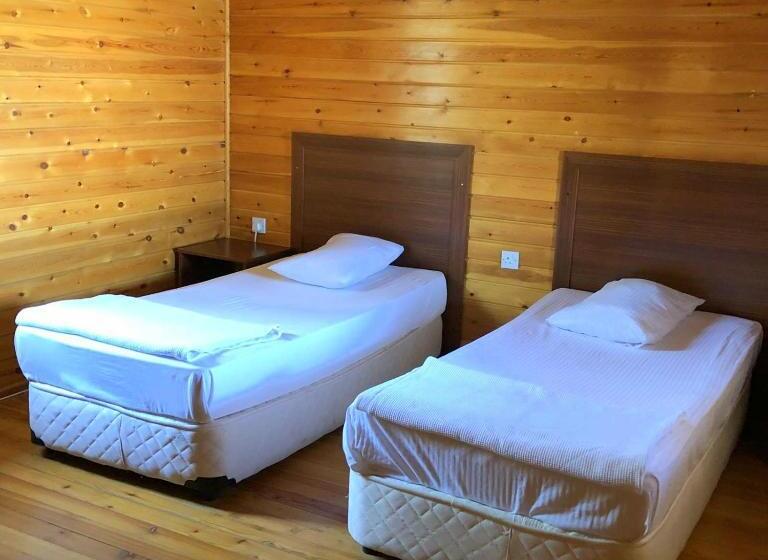 스탠다드 방갈로, Zambak Holiday Village