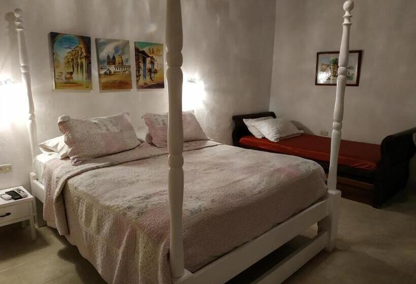3 Bett Superior Zimmer, Casa India Catalina