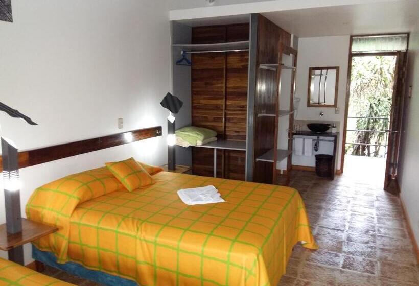 带2个双人床的标准工作室, Hotel Celeste Mountain Lodge