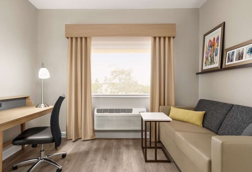 Люкс с гидромассажем, Comfort Suites Shenandoahthe Woodlands