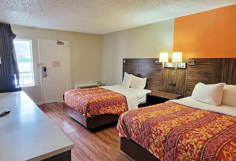 سوییت, Studios & Suites 4 Less Charlotte